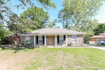 6076 Elk Grove Rd Memphis, TN 38115